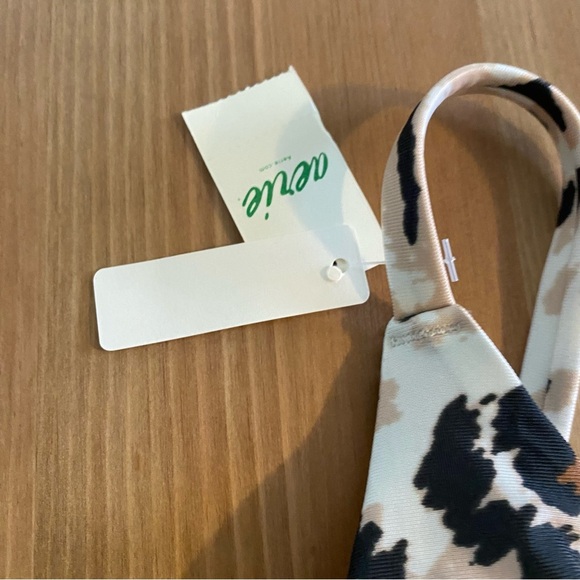 AERIE Leopard Print Wrap One-Piece Swimsuit XXL Full Coverage V-Neck Cut-Out NWT - Picture 5 of 16